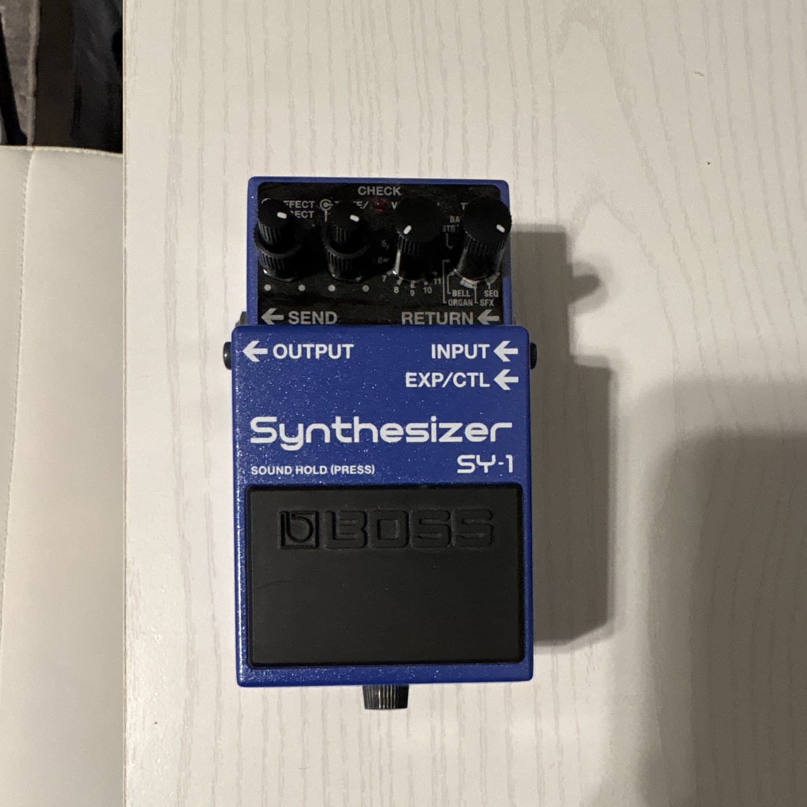 Boss SY-1 Digital Synthesizer Effects Pedal for Electric Guitar & Bass