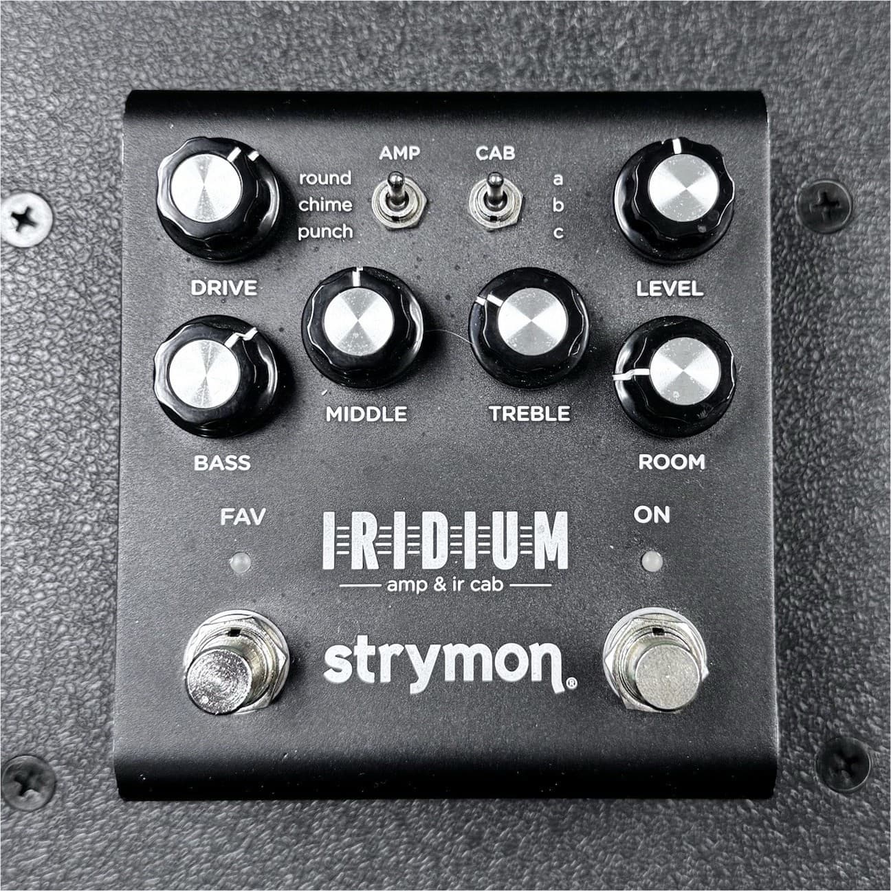 Strymon Iridium Amp & IR Cab Simulator Pedal for Electric Guitar