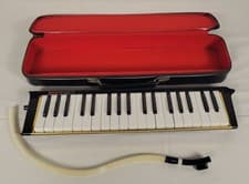 Vintage Suzuki M-36 Melodion Wind Keyboard Instrument w/ Case Made in Japan M36