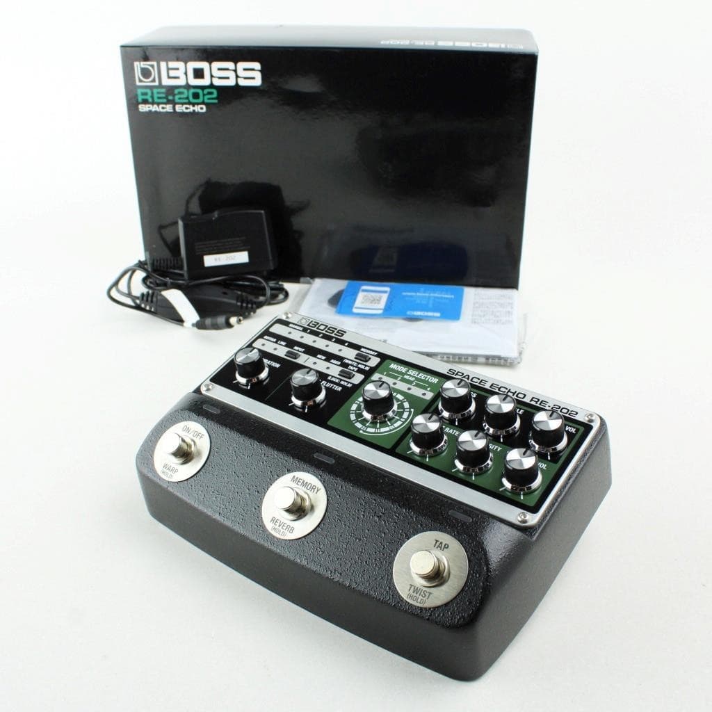 Boss RE-202 - Space Echo Guitar Pedal