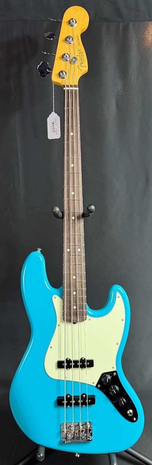 Fender American Professional II Jazz Bass 4-String Bass Guitar Miami Blue Finish
