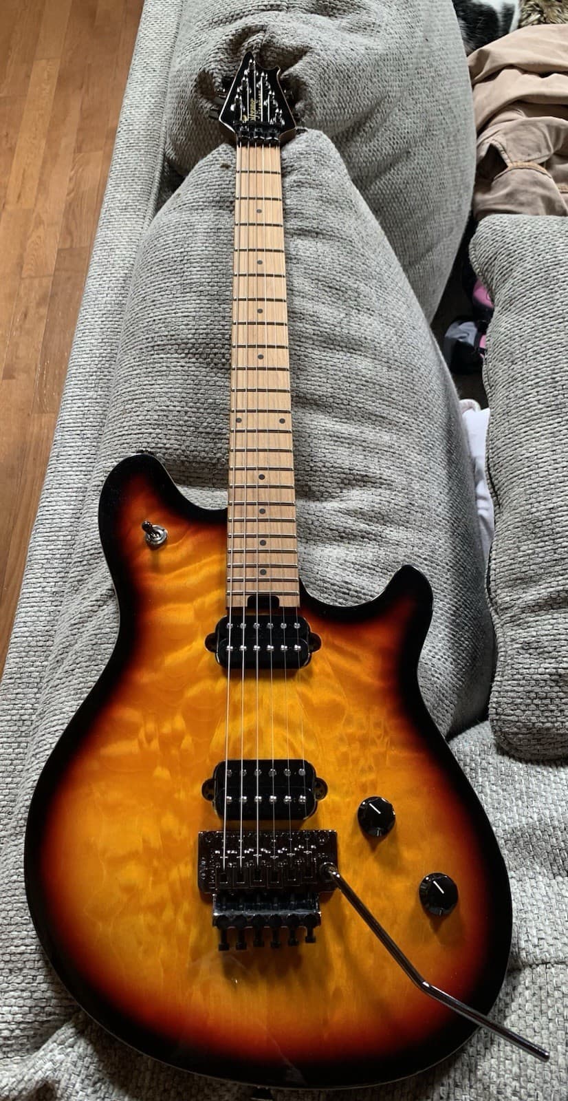 EVH Wolfgang Standard Electric Guitar Sunburst Tremolo Pickups 6-String