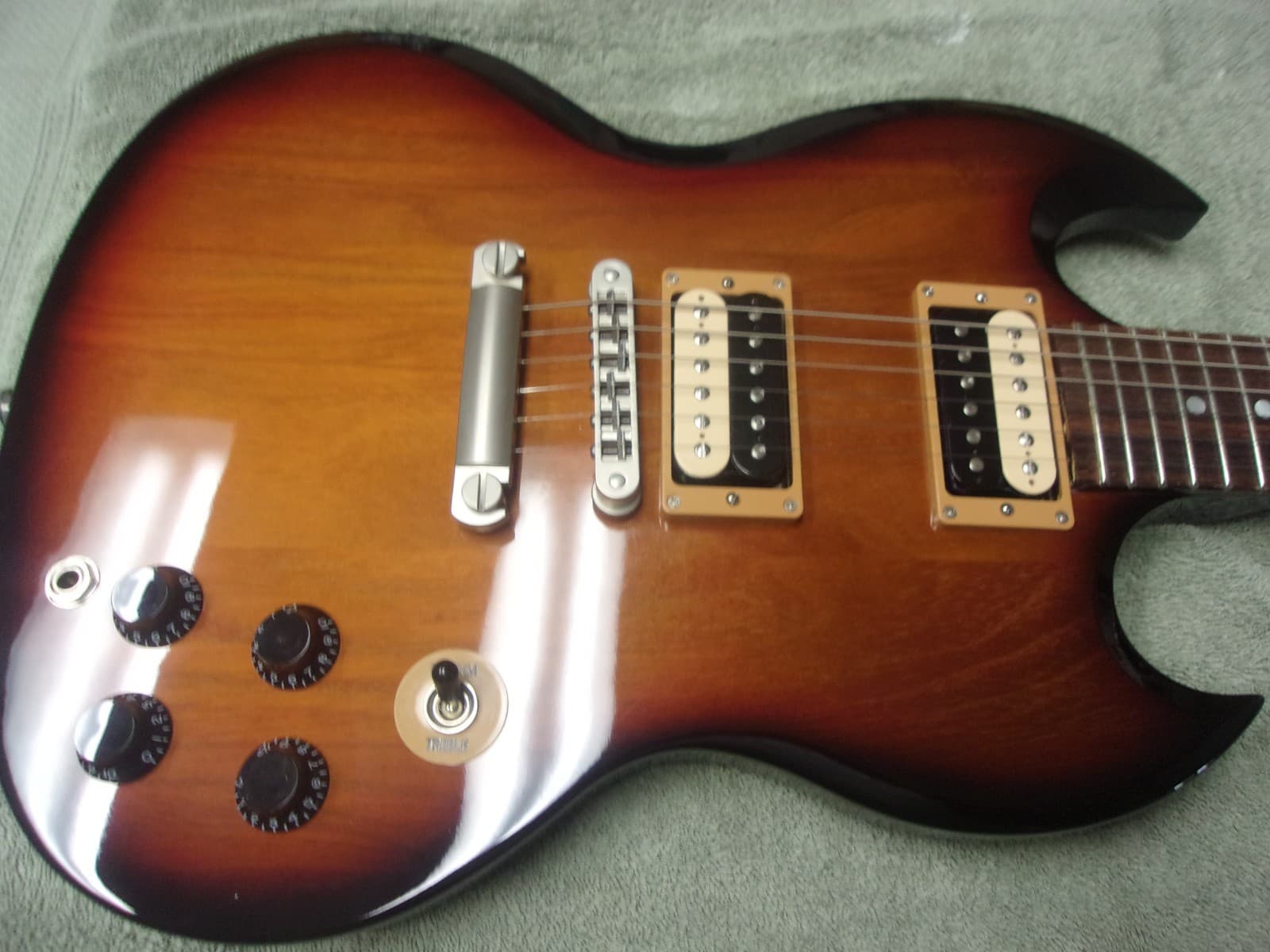 About Mint 2015 Gibson Les Paul SG Special 100th Anniversary Guitar w/OHSC/Candy