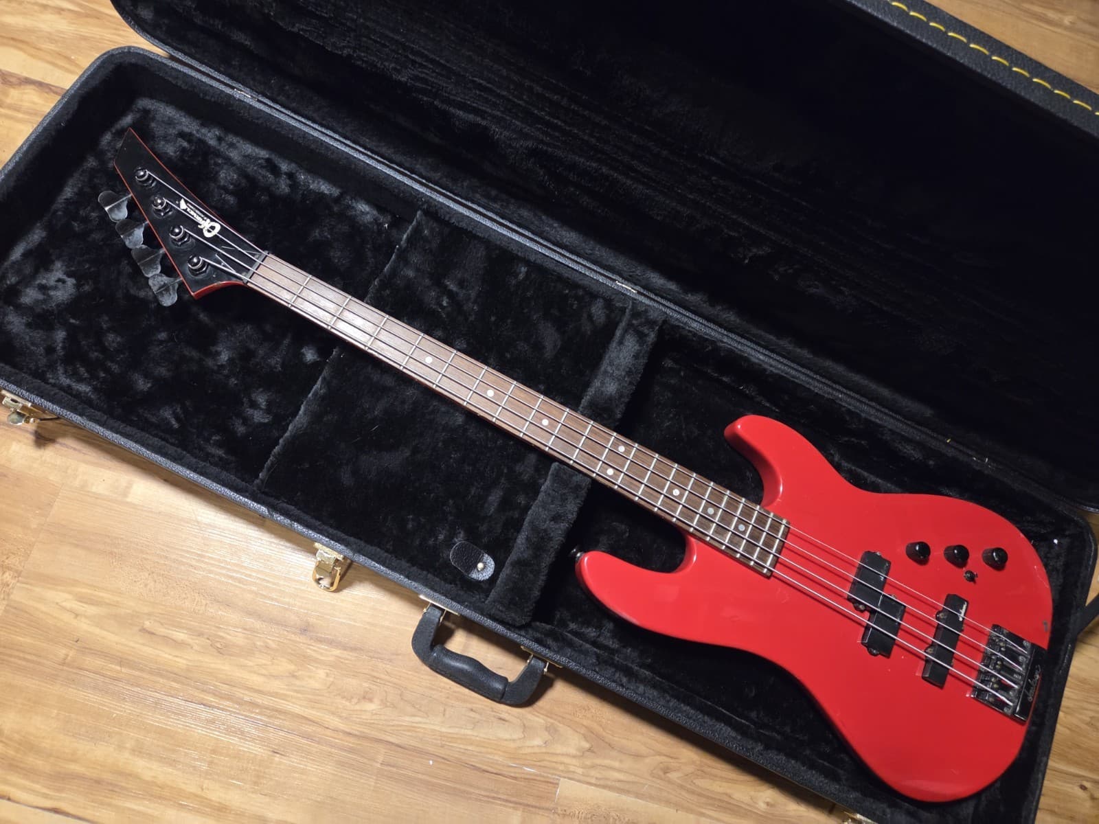 Charvel 3B Bass 1986
