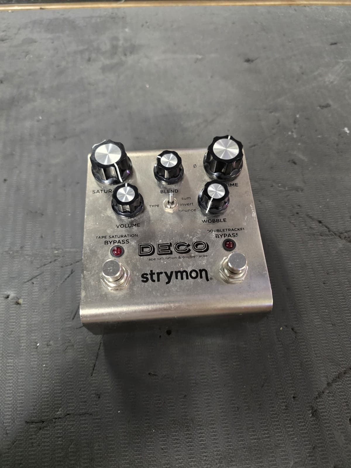 Strymon Deco V1 Tape Saturation & Doubletracker Guitar Pedal