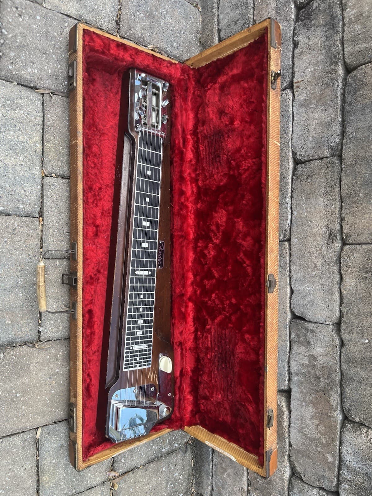 Vintage 1950’s Fender Deluxe 6 String Lap Steel Guitar