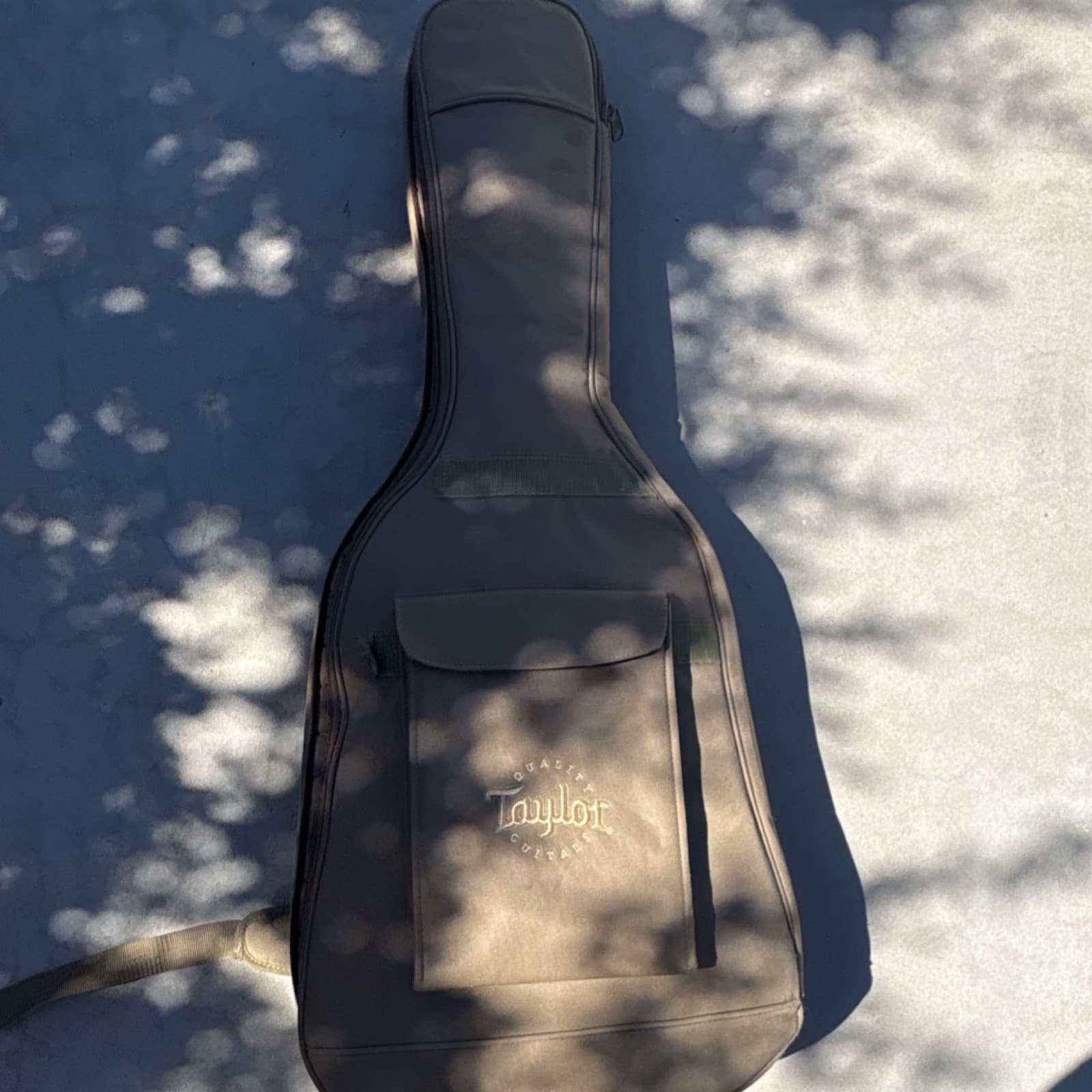 Taylor Big Baby 3/4 Dreadnought Acoustic Guitar Natural Spruce w/ Gig Bag