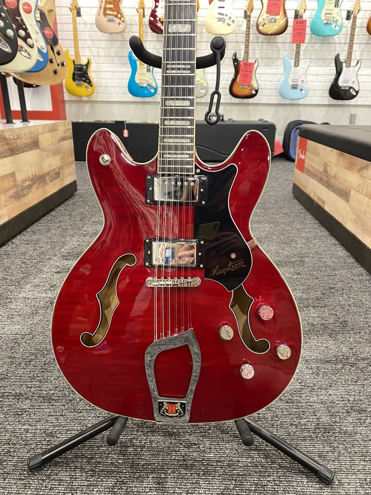 Excellent Hagstrom Viking DLX 12 12-String Semi-Hollow Electric Guitar, Ebony Fi