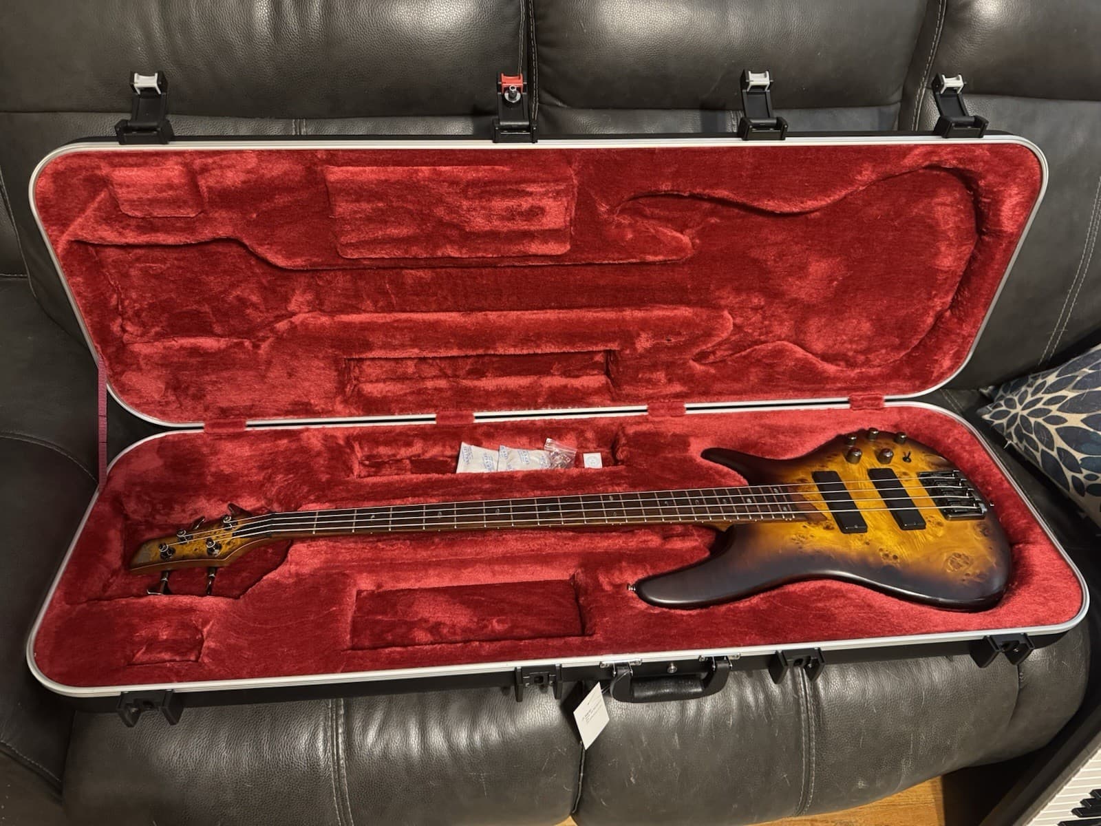 Ibanez SR500PB Electric Bass With New Ibanez MB300C Case