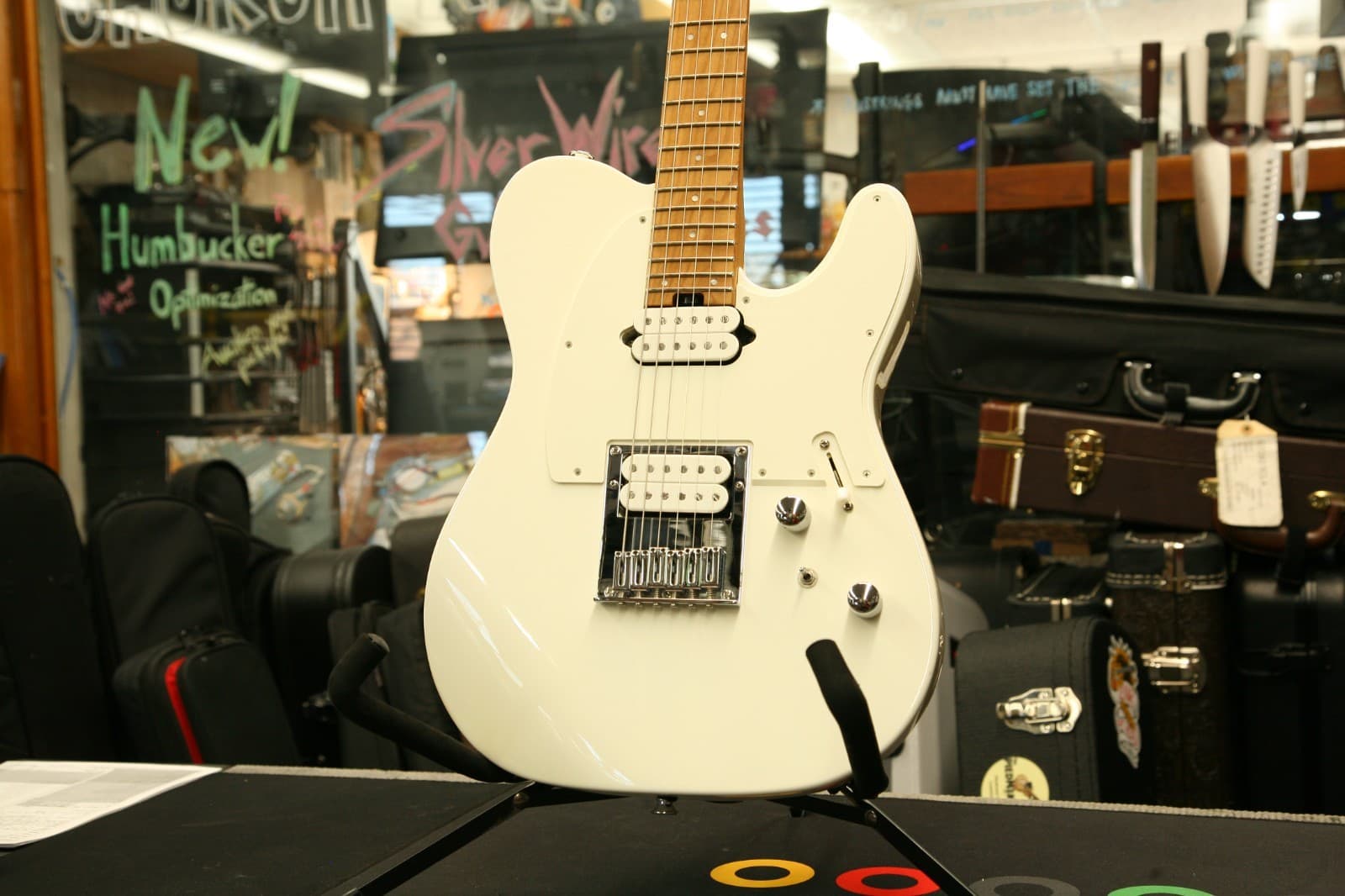 Charvel Pro-Mod So-Cal Style 2 24 HH HT CM in Snow White