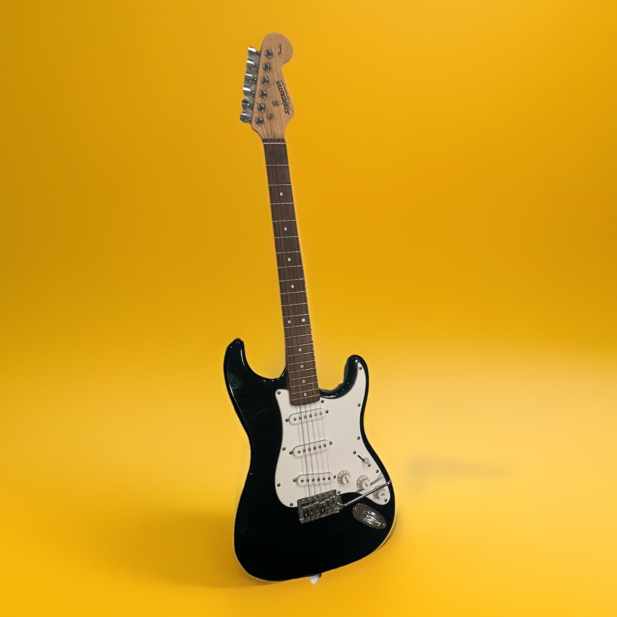 Fender Starcaster Strat Electric Guitar B & W Tested. 6 Strings / Right Handed