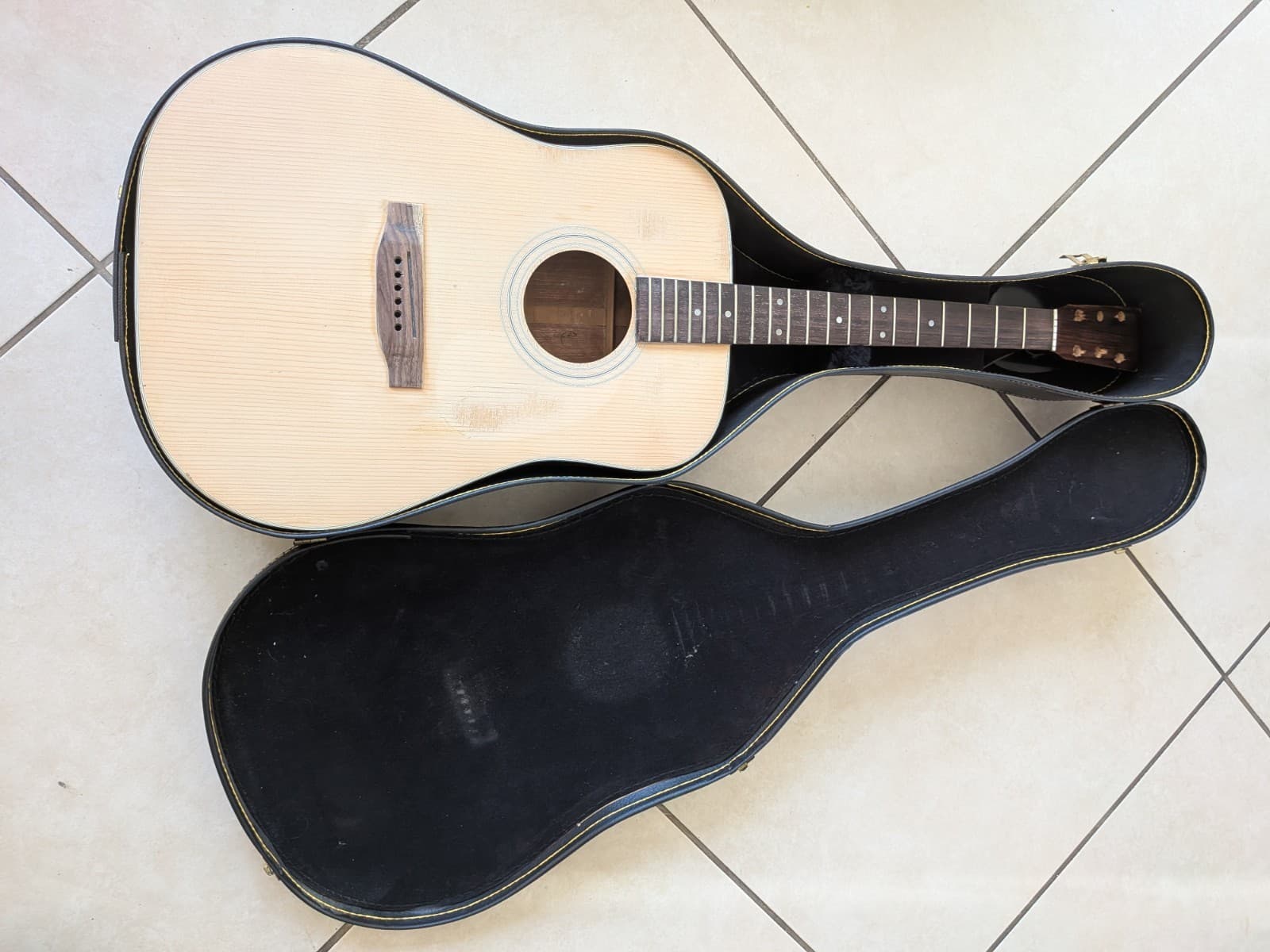 Sigma By Martin DM-4 Acoustic Guitar Proyect With Hard Case