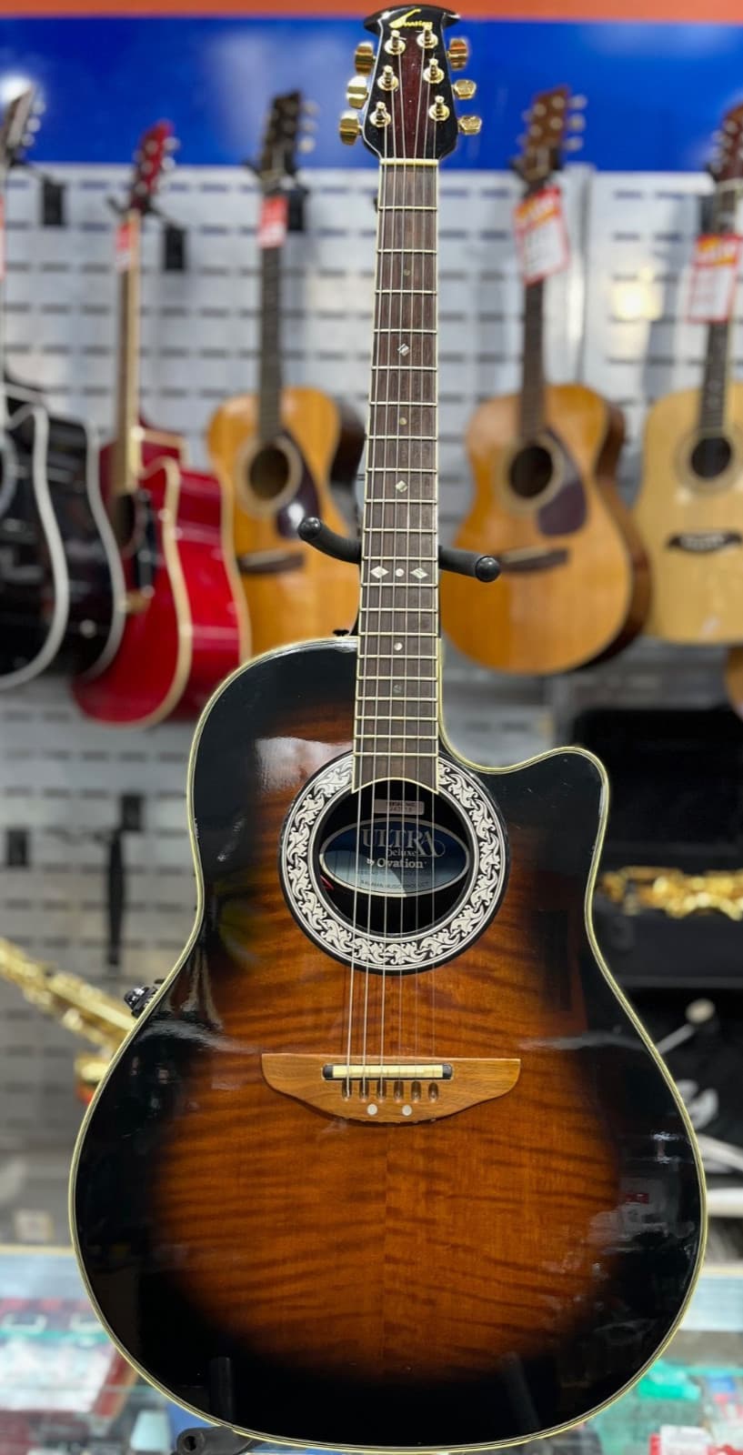 1985-1986 Ovation 1528D Ultra Deluxe Acoustic/Electric Guitar Tobacco Starburst