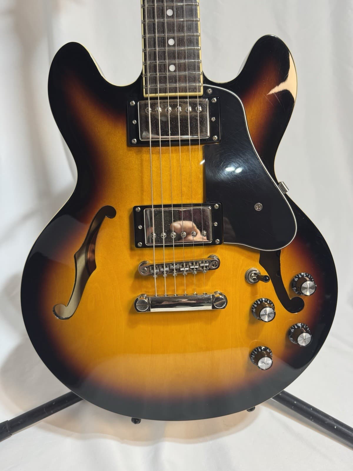 Epiphone ES-339 Pro Semi-Hollow Sunburst Electric Guitar w/ Hard Case