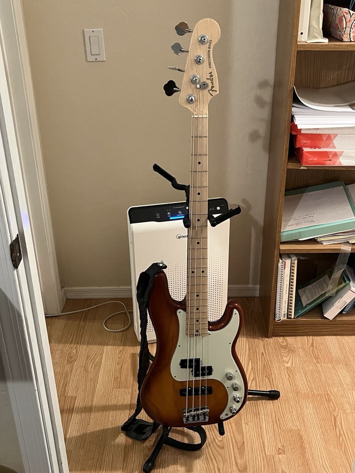 Fender American Professional Precision Bass 4 String Sunburst Maple Neck