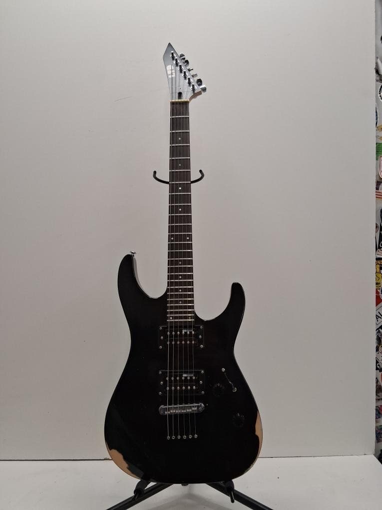 LTD GUITAR - DESIGNED BY ESP LTD M 200 (P18025283)