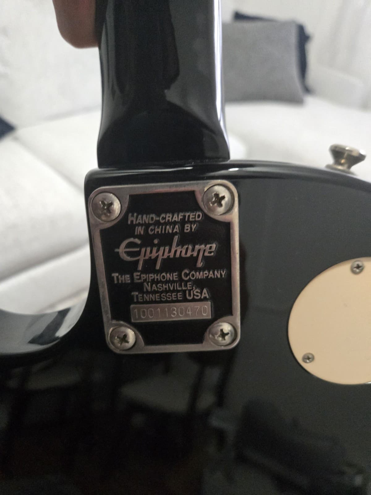 Epiphone Les Paul 100 Electric Guitar, Solid Body Black 6-String Right-Hand