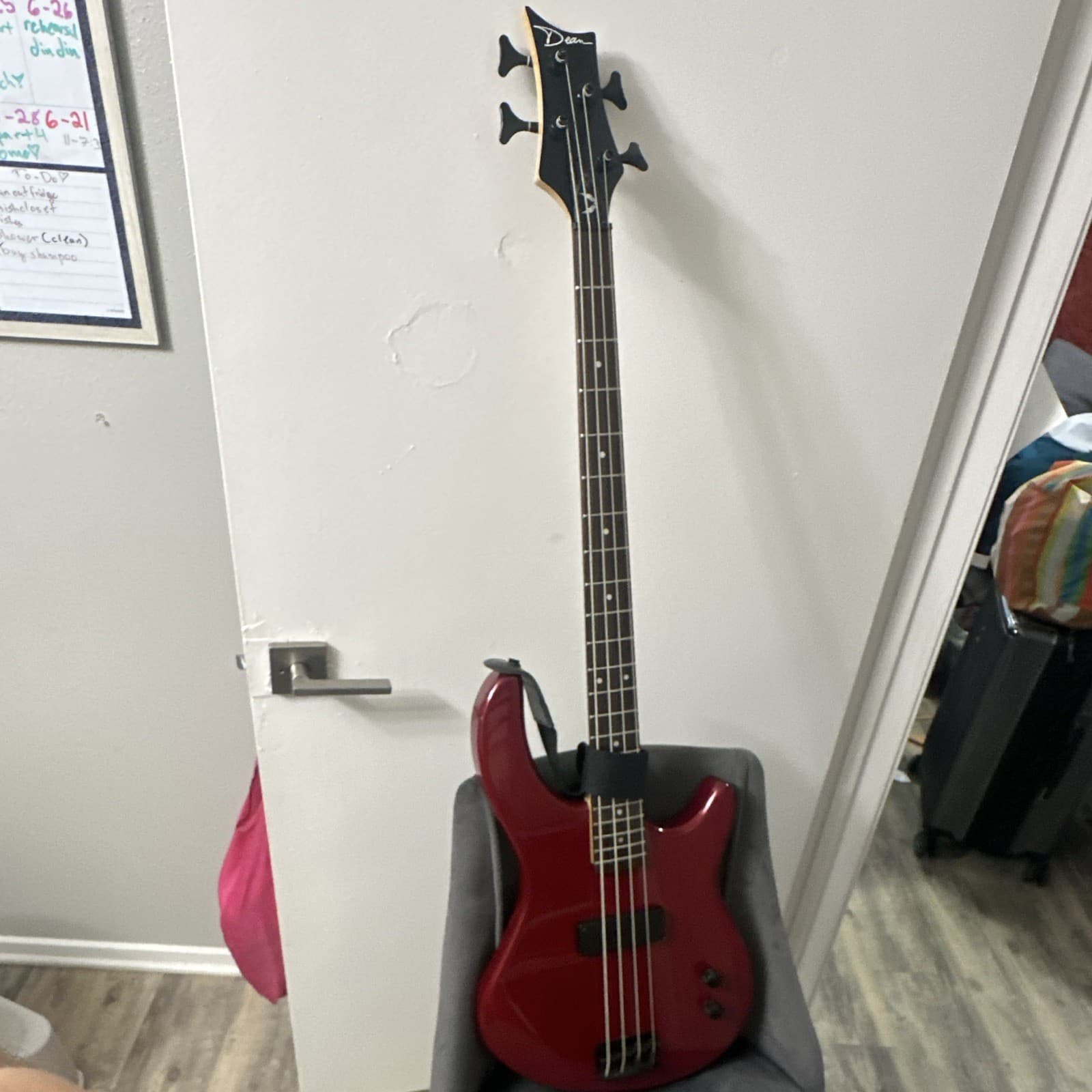 Dean 4-String Electric Bass Guitar Solid Body Red Right-Handed w/ Gig Bag