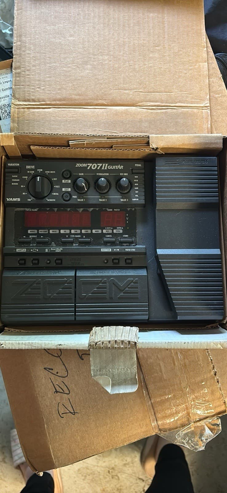 Zoom 707II Multi-Effects Processor Drum Machine for Electric Guitar