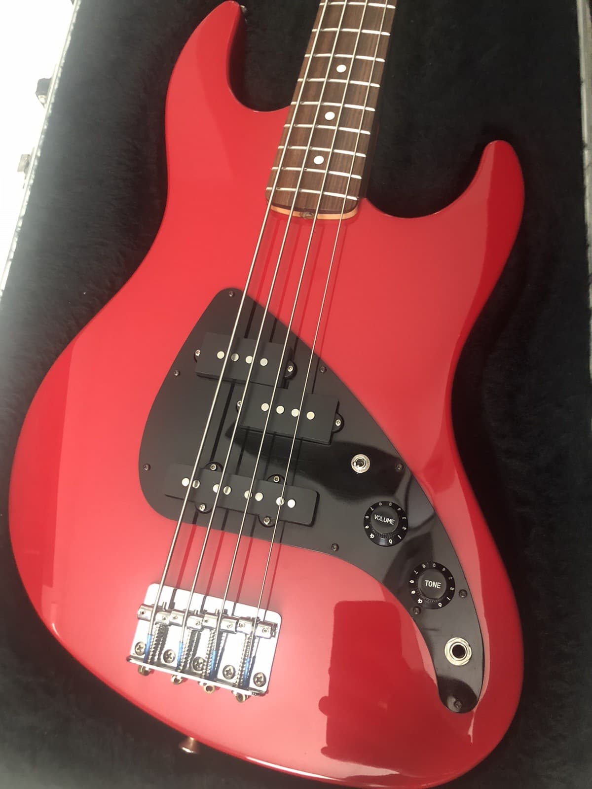 Vintage 1990 Fender Bass Guitar JP-90 JP90 USA American Torino Red + Hard Case