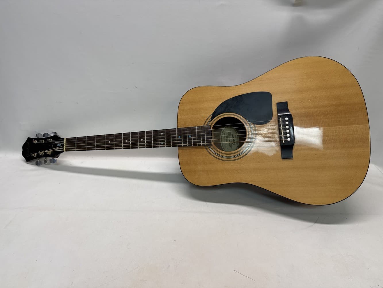 Epiphone DR-100 Acoustic Guitar
