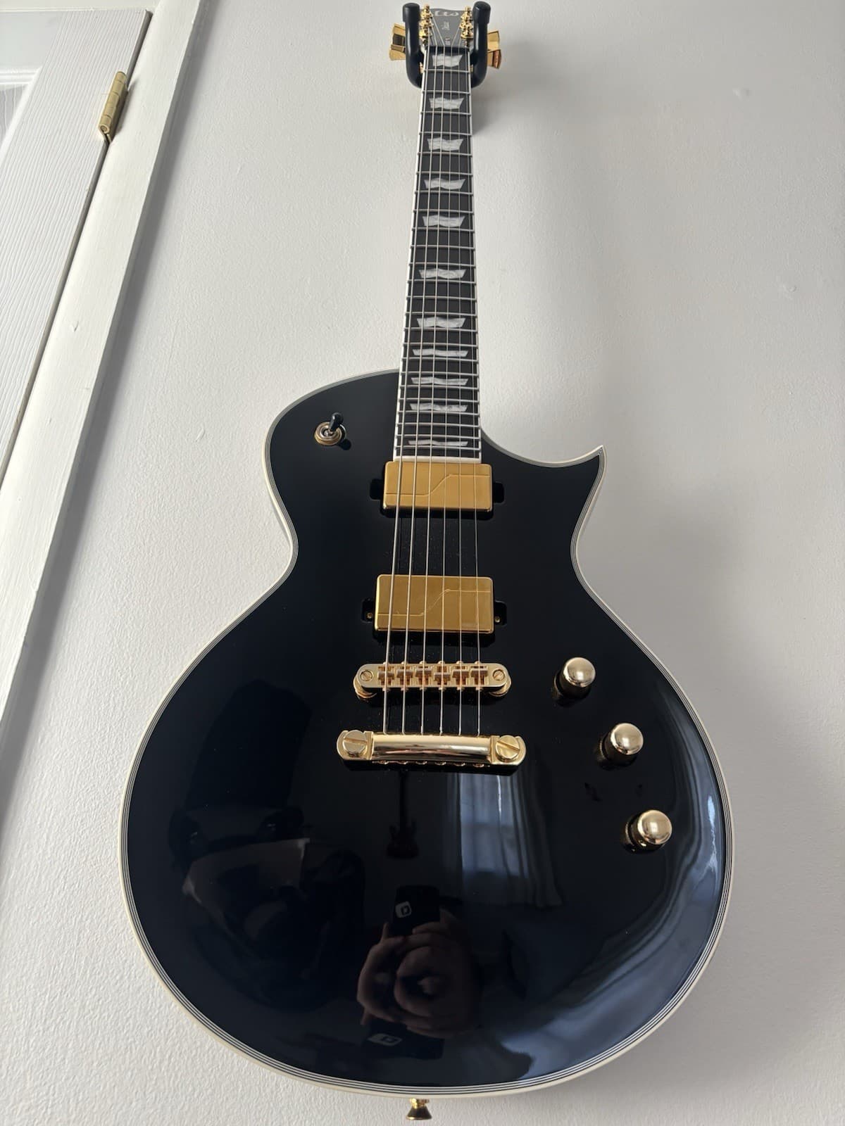 ESP LTD EC-1000 Electric Guitar Gloss Black