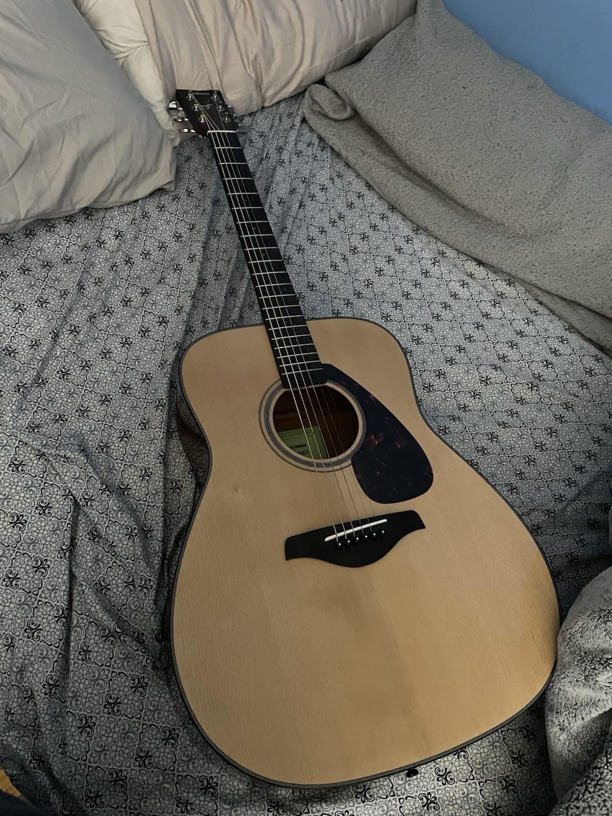 Yamaha FG800J Dreadnought Acoustic Guitar, Solid Spruce Top