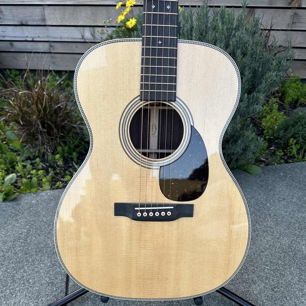 Martin OM-28 Modern Deluxe Acoustic Guitar w/ Case (Pre-Owned)