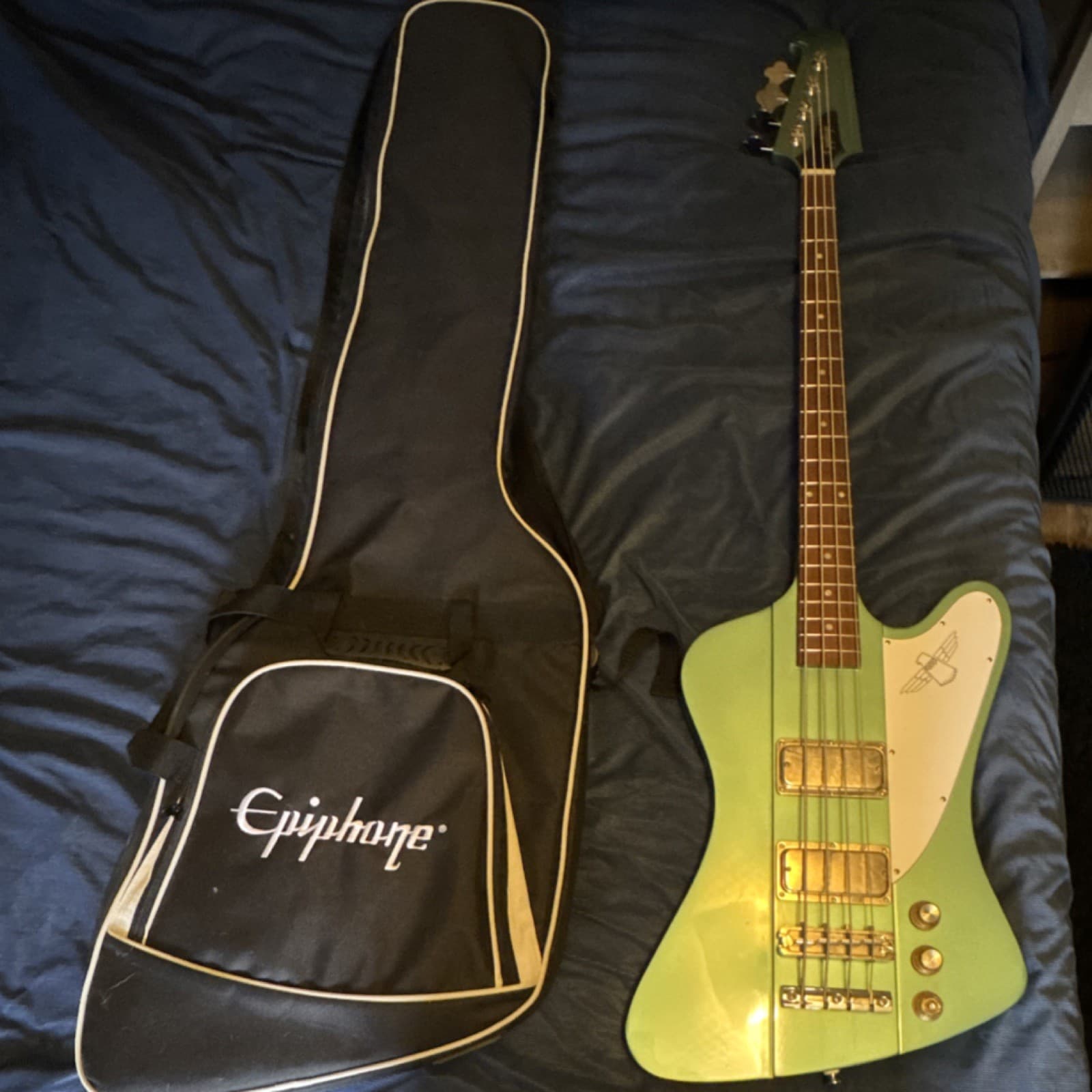 Epiphone Thunderbird ‘64 Bass Inverness Guitar Green w/ Gig Bag