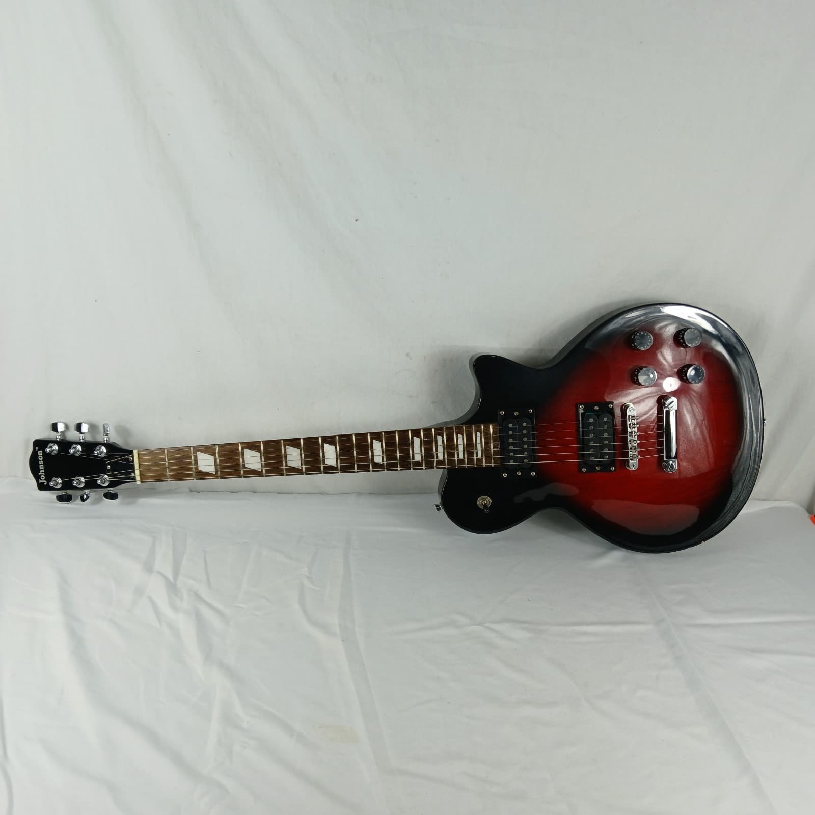 Stratocaster Style Electric Guitar JOHNSON 6 STRING