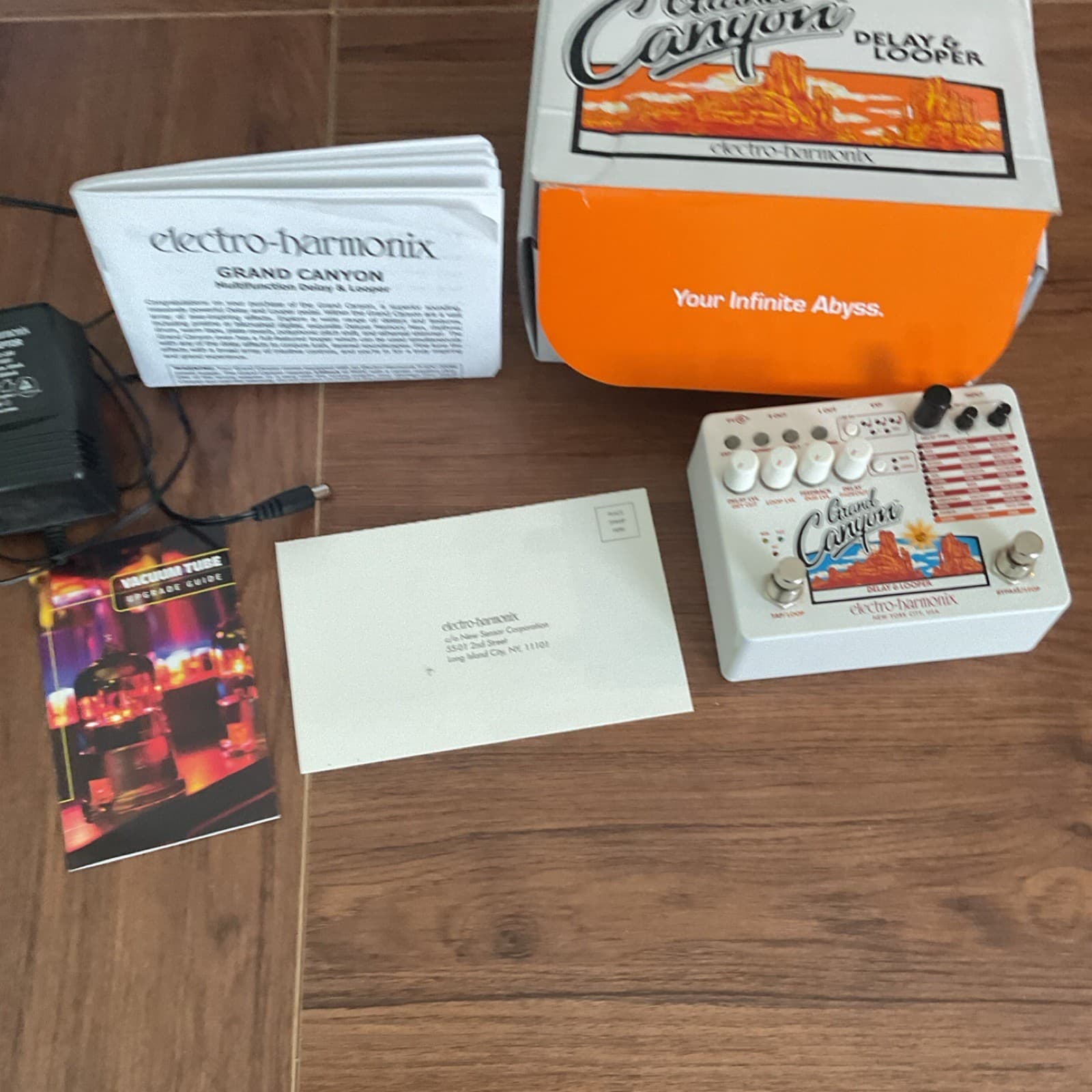 Electro-Harmonix Grand Canyon Delay Looper Echo Reverb Pedal Electric Guitar