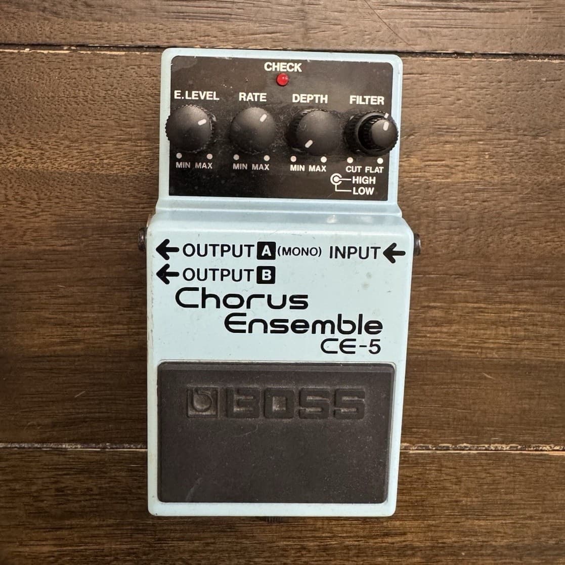 Boss CE-5 Chorus Ensemble Chorus Pedal for Electric Guitar