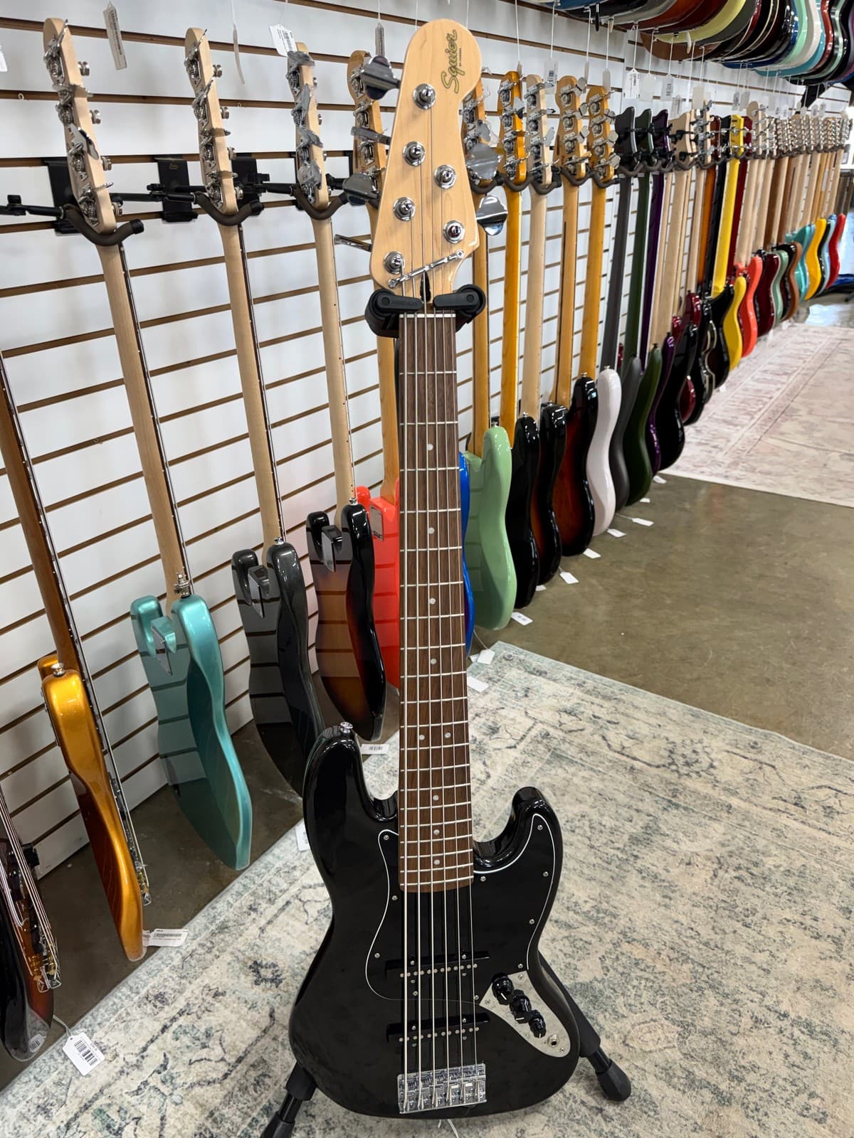 Squier Affinity Jazz Bass VI - Metallic Black