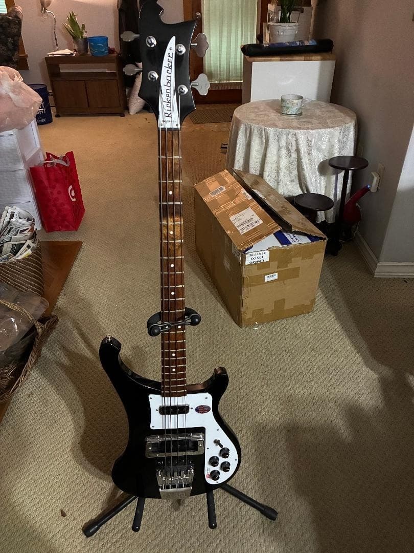 Rickenbacker 4003s bass. Jetglo Black with flight case