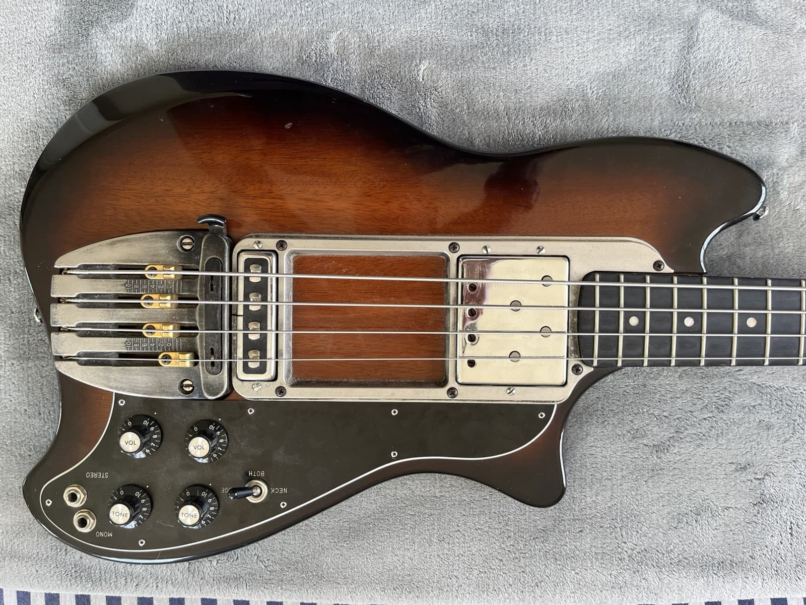 OVATION Magnum Bass I c1977