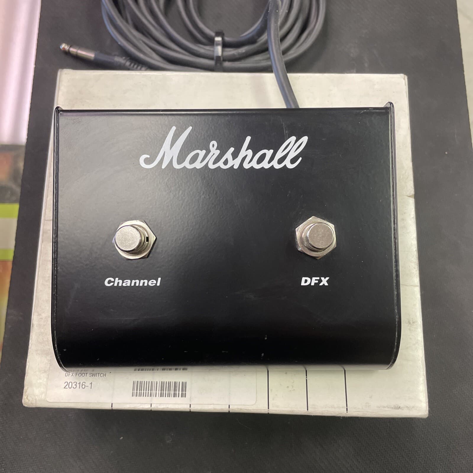 Marshall Amplification Guitar Pedal DFX & Channel 2 Way Foot Switch