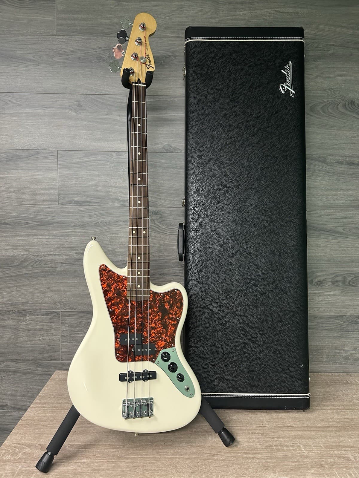 Fender Standard Jaguar Bass Olympic White w/ Rosewood Fingerboard And Case #2816