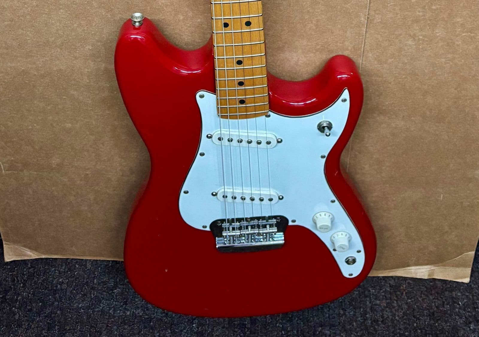 Fender Duo Sonic 1994 Torrino Red Excellent Condition
