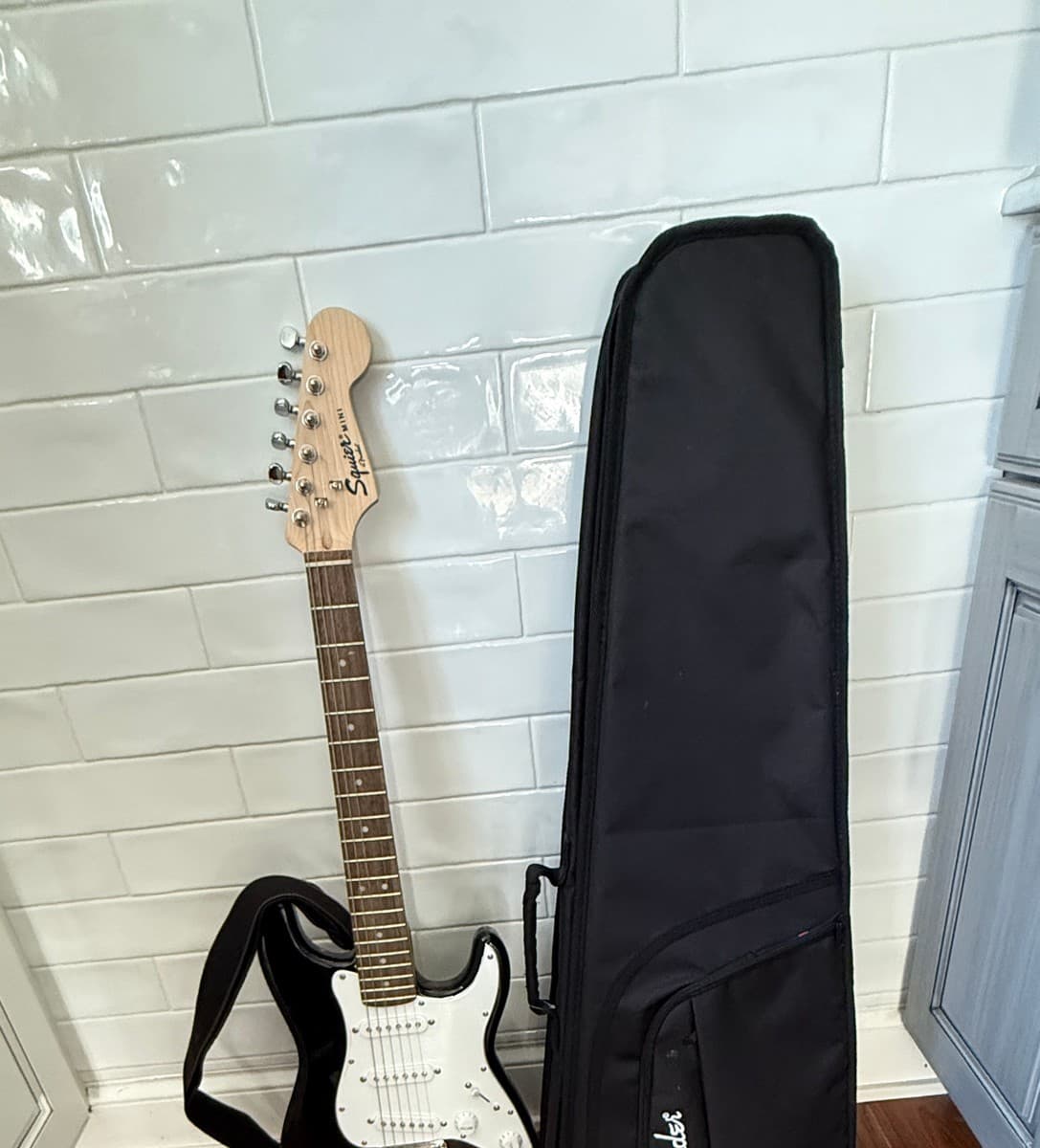 Squier Mini Stratocaster Black