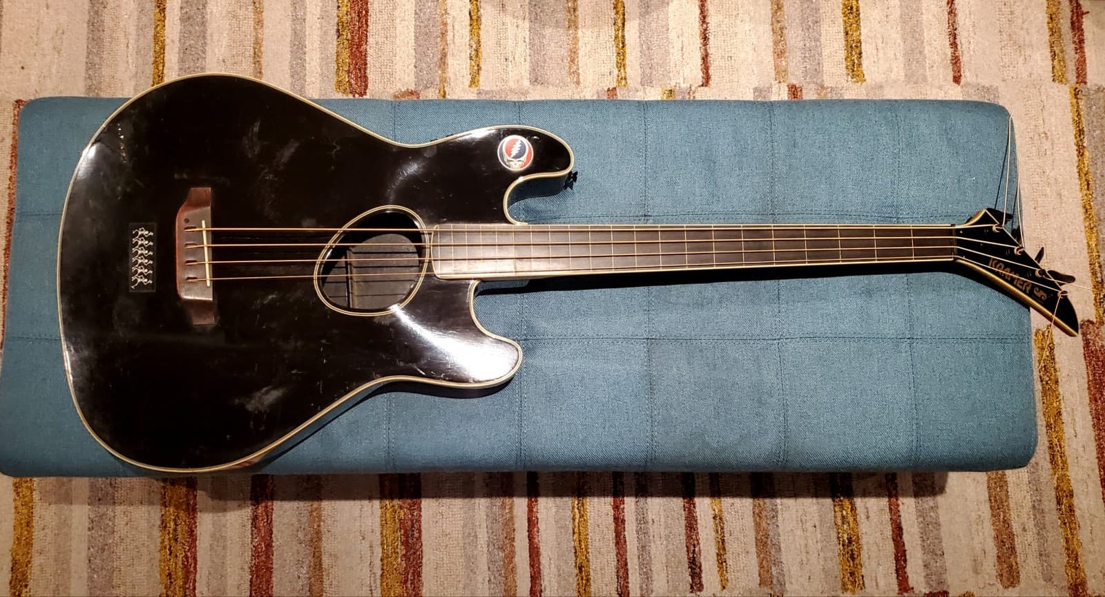 Kramer Ferrington Acoustic Fretless Electric Bass Guitar