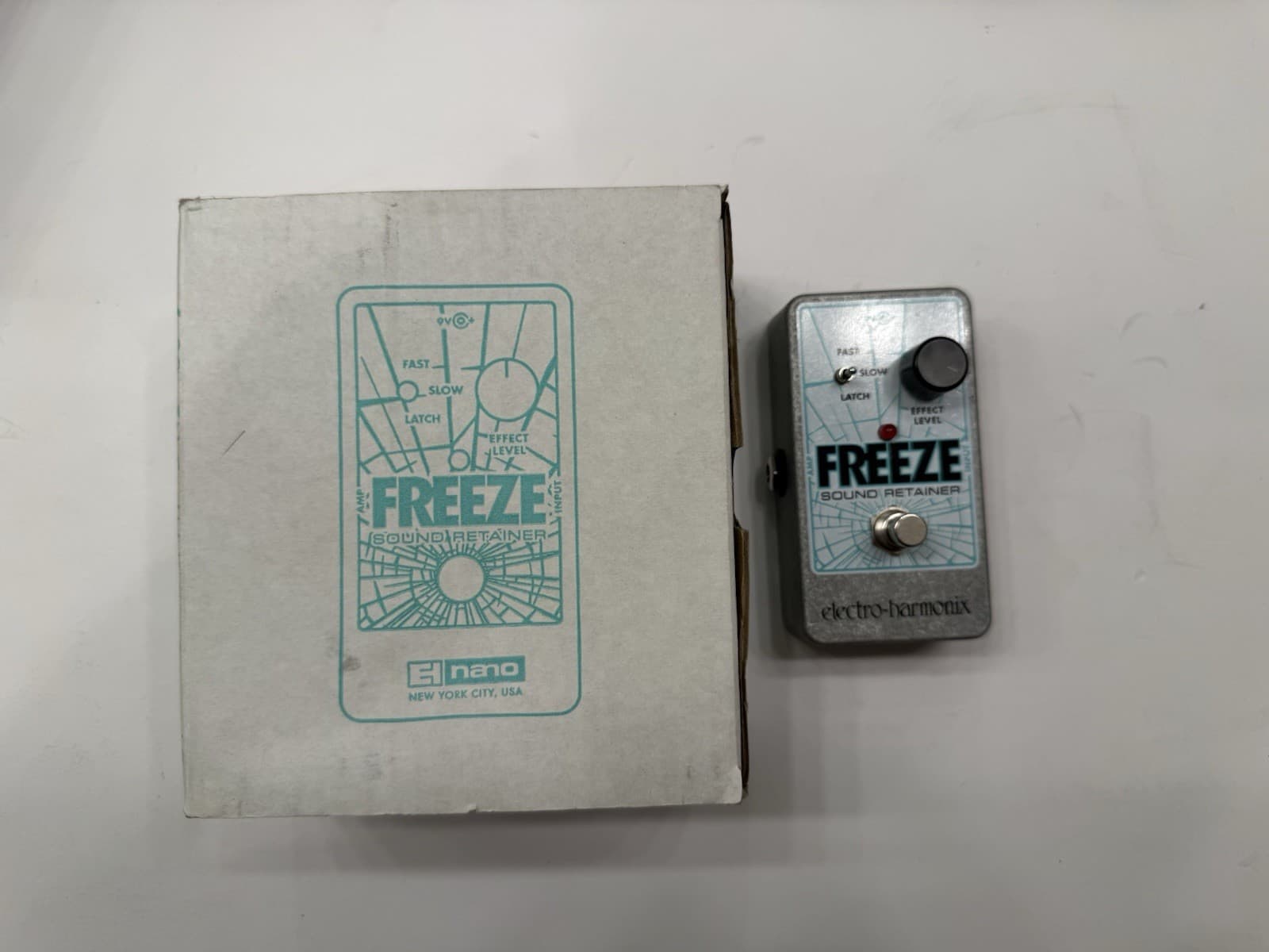 Electro Harmonix Freeze Sound Retainer EHX Guitar Effect Pedal + Box