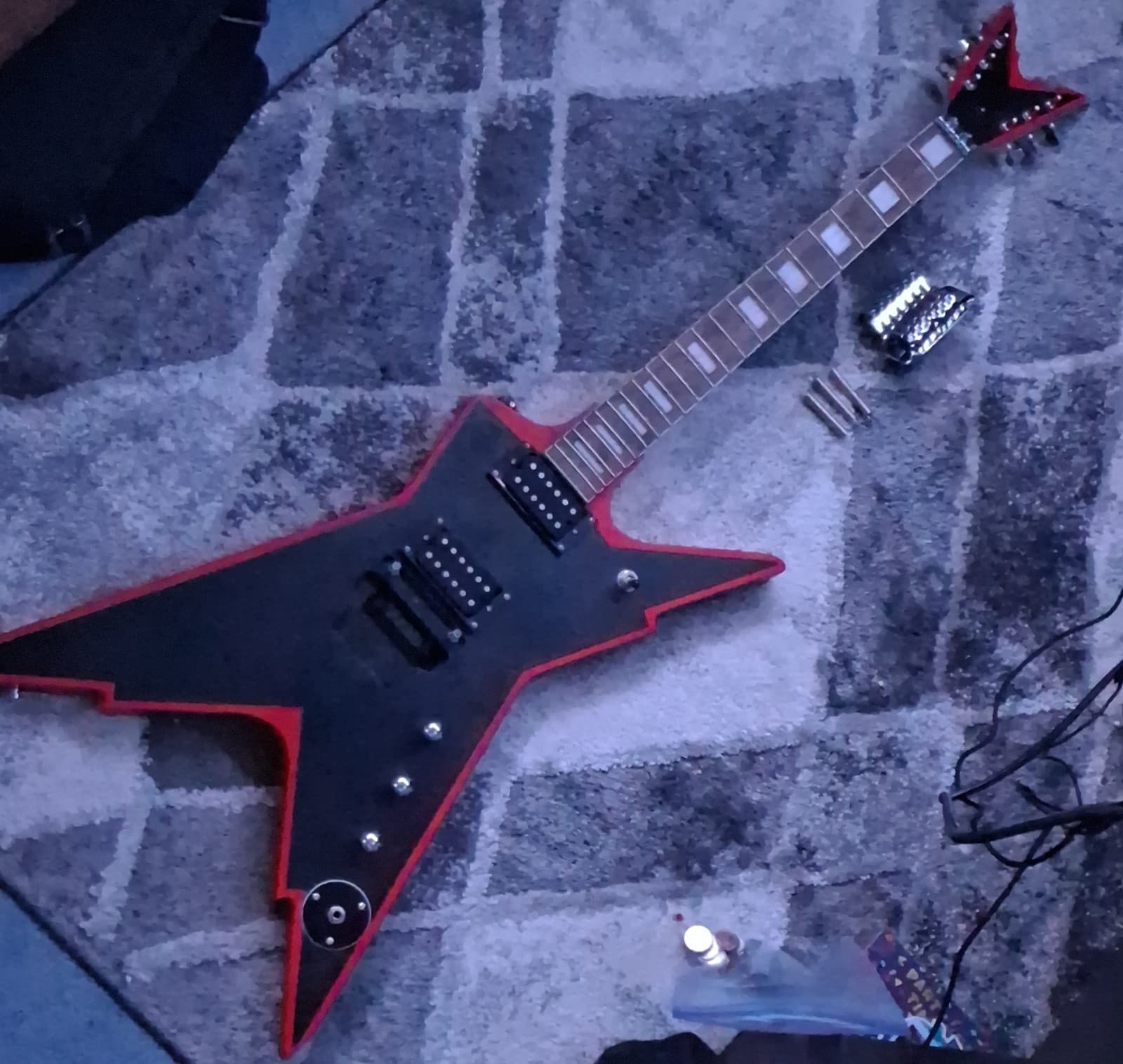 Electric Guitar Dean ML style in Black and Red w/ Floyd Rose bridge (read desc)