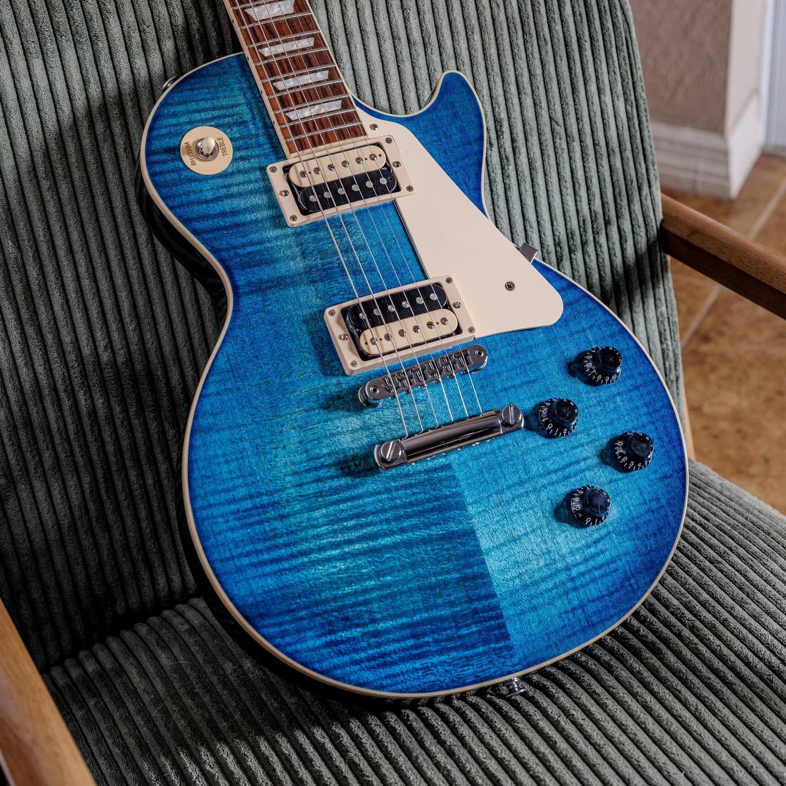 Gibson Les Paul Traditional Pro V 2019 - Present - Ocean Water Perimeter