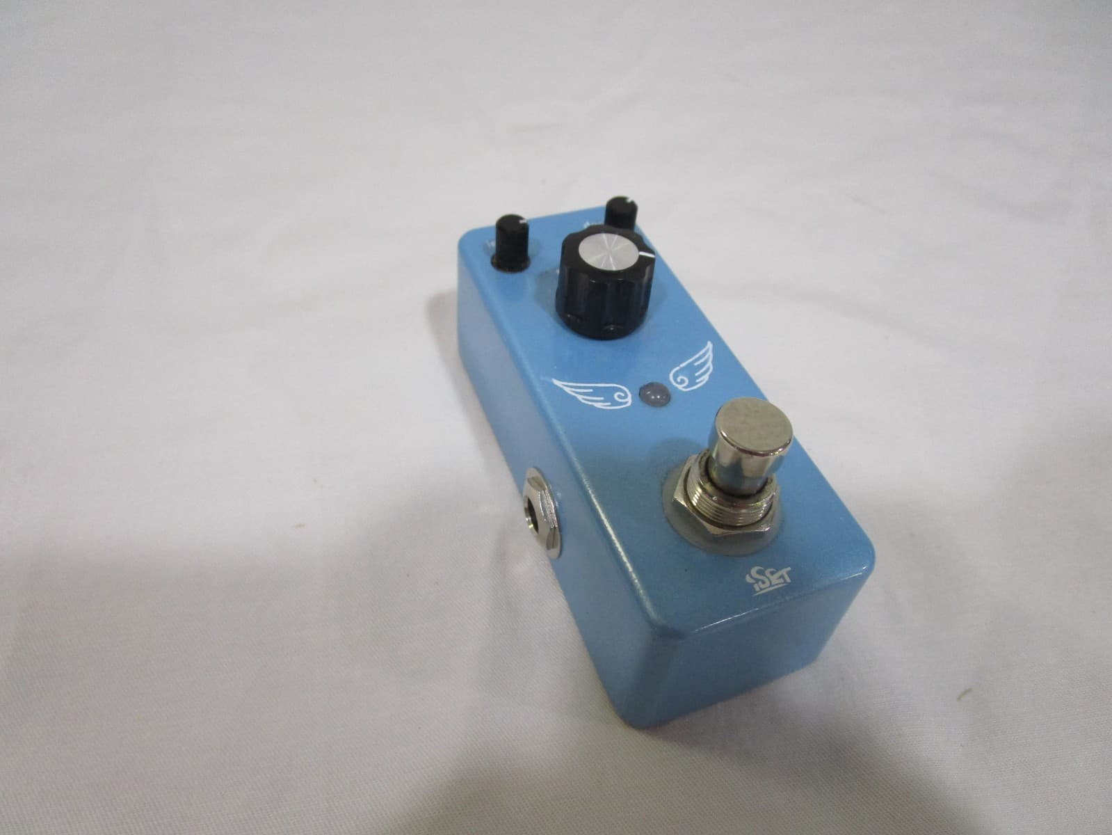 Nice iSet Angel Chorus Guitar / Bass Effects Pedal ----------------------- Cool!