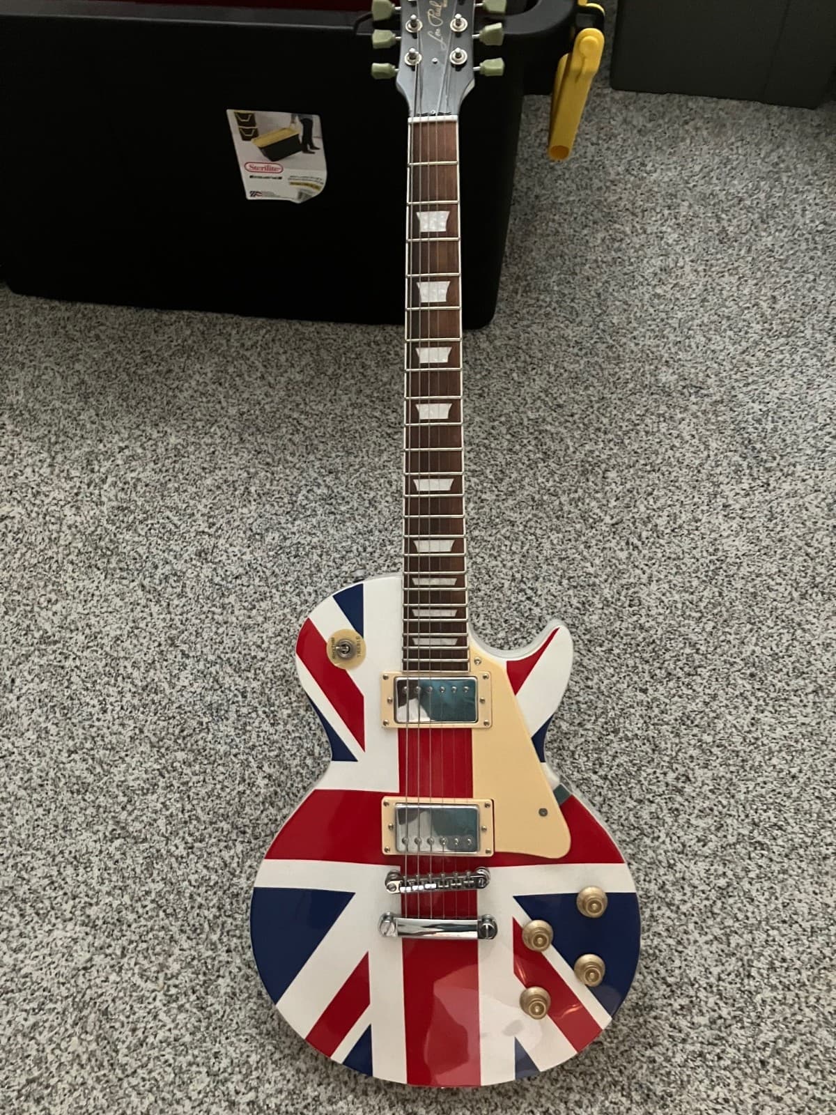 Gibson Guitar - Reproduction NOT Original