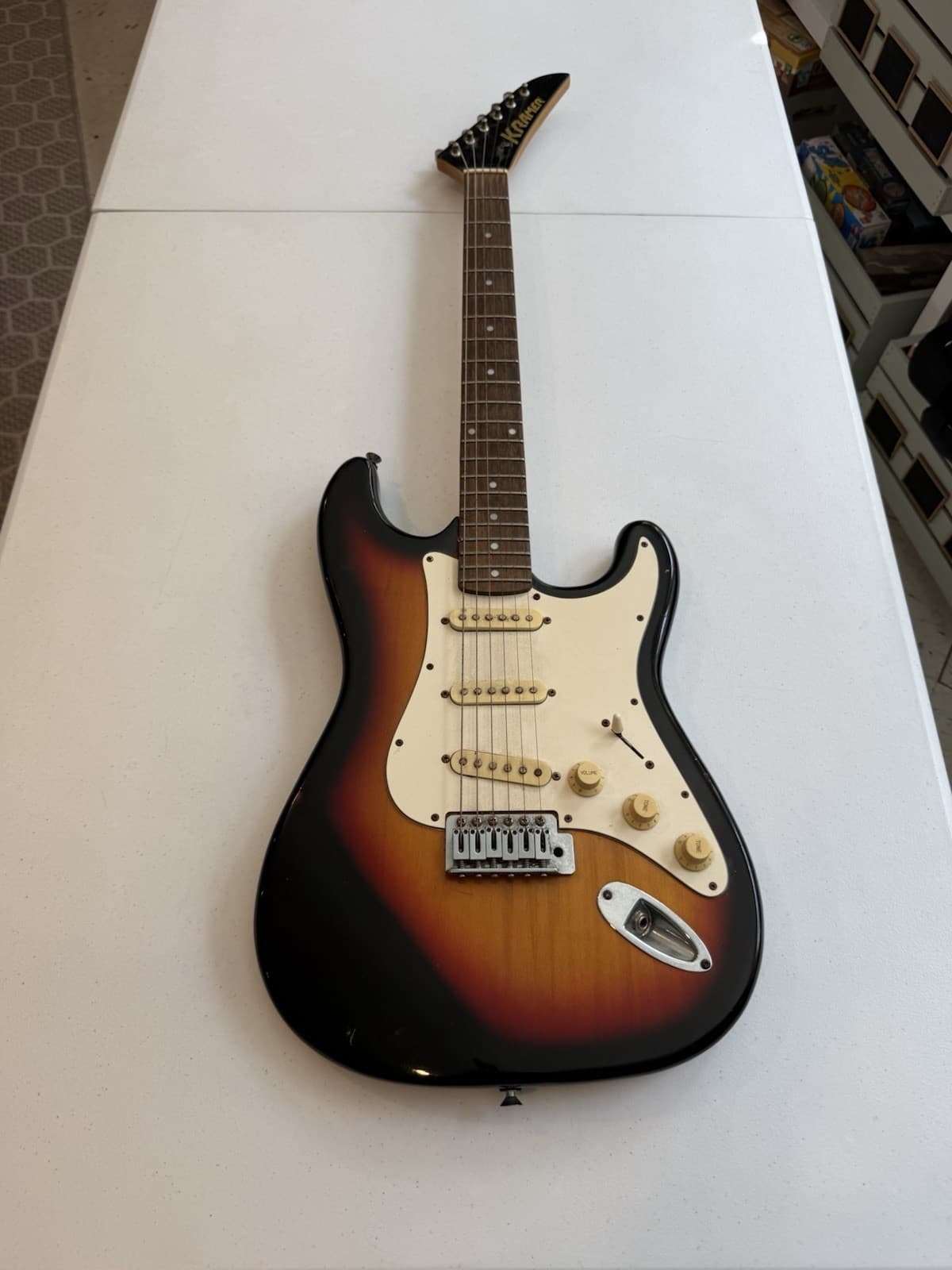 Kramer Electric Guitar Sunburst SSS Strat Style Bolt-On Neck 6 String