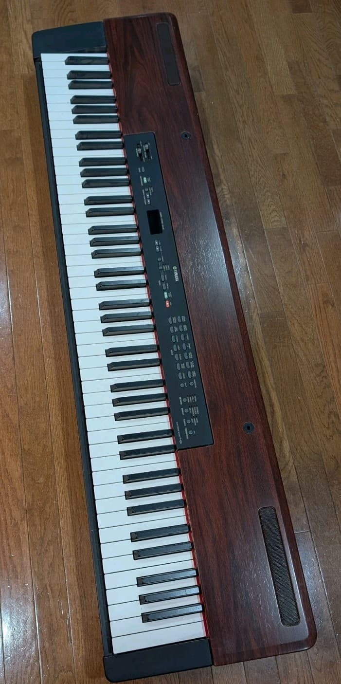 Vintage Yamaha # P-120 Keyboard Electric Piano Synthesize With Power Adapter