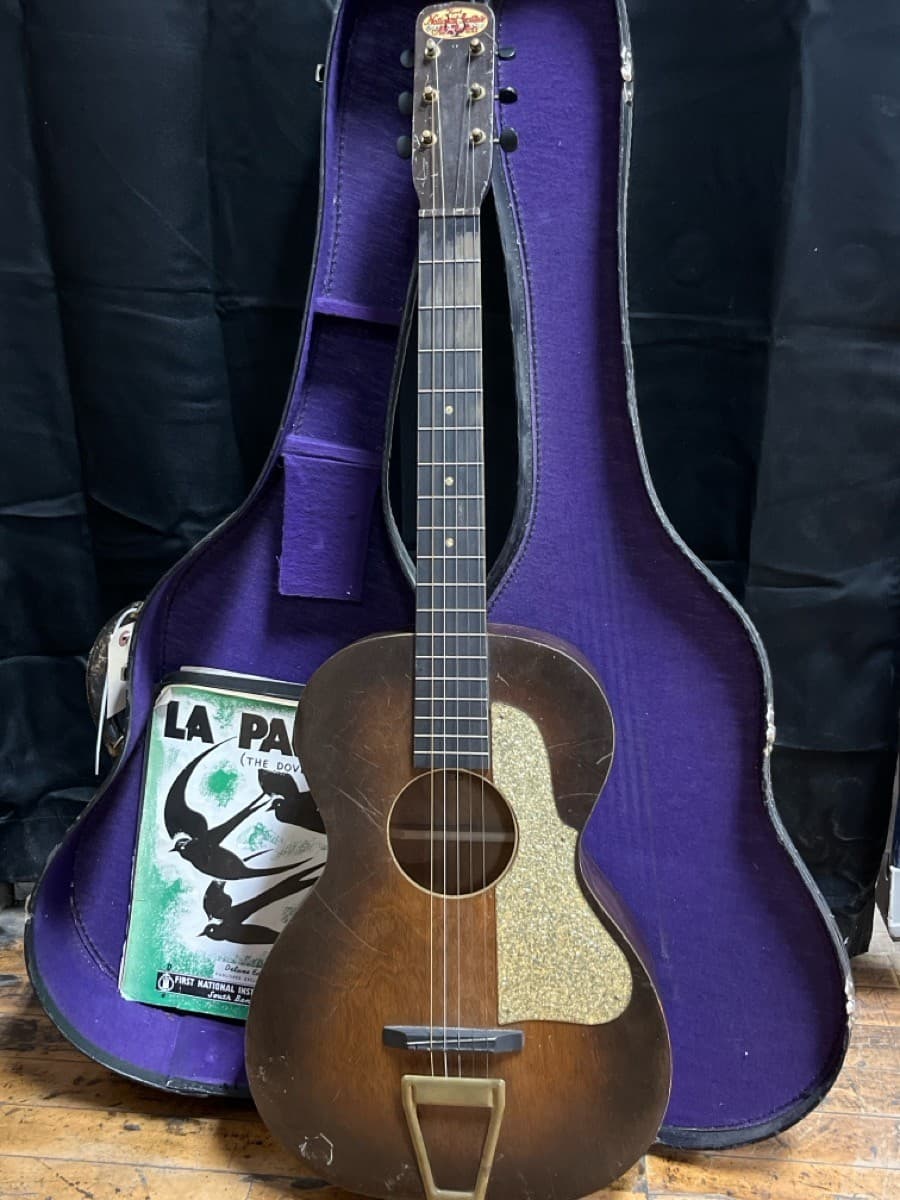 NATIONAL INSTITUTE OF ALLIED ARTS 6-STRING ACOUSTIC GUITAR (H83004575)