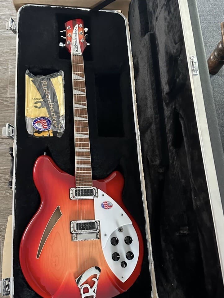 Rickenbacker 360 FireGlo