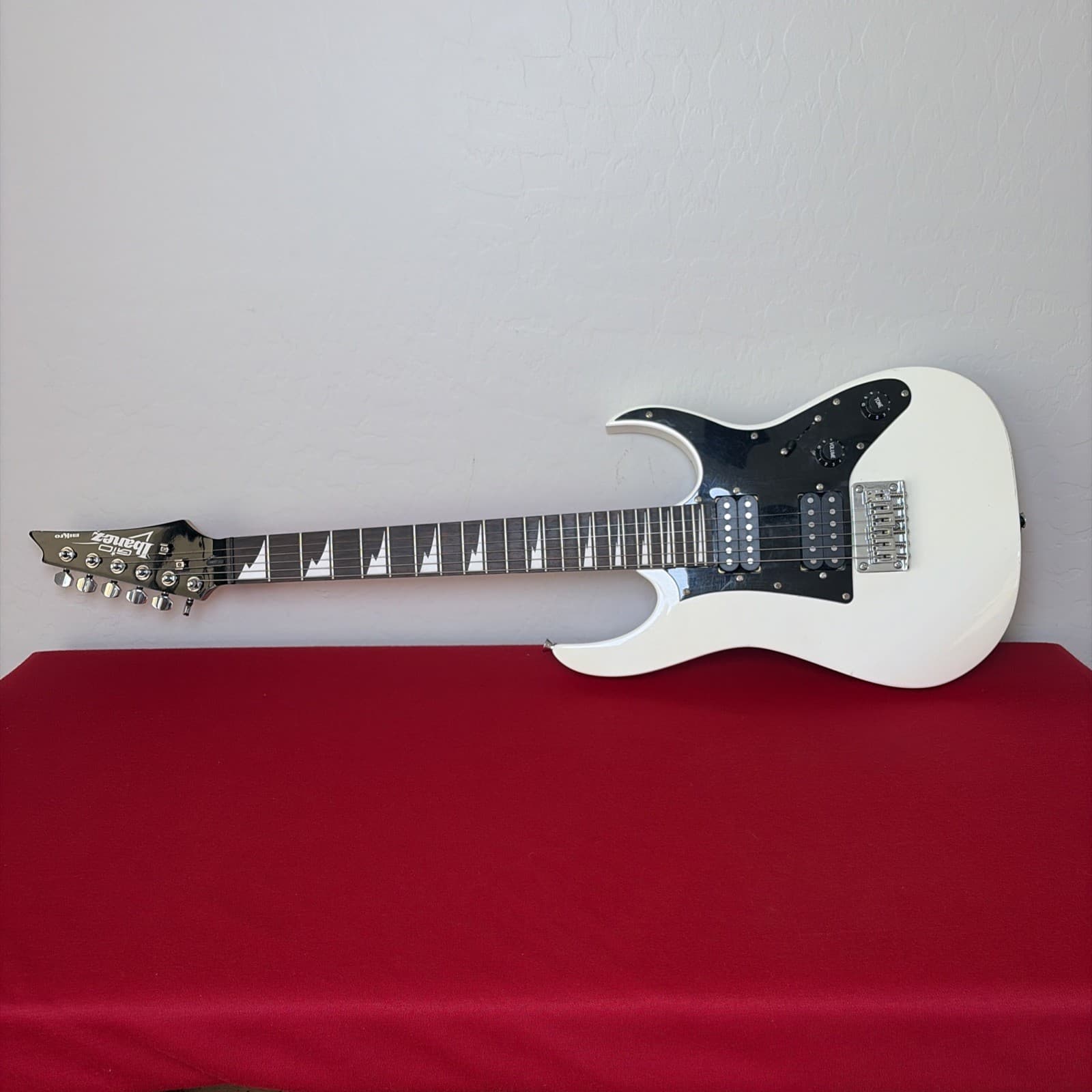 Ibanez GRGM21 Gio Mikro Mini Electric Guitar White